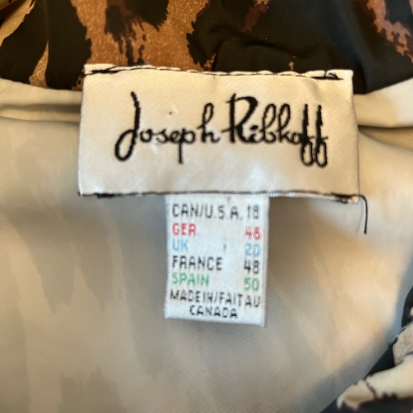 JOSEPH RIBKOFF Tiger Pattern Short Sleeve Zip Up Jacket - Picture 8 of 10